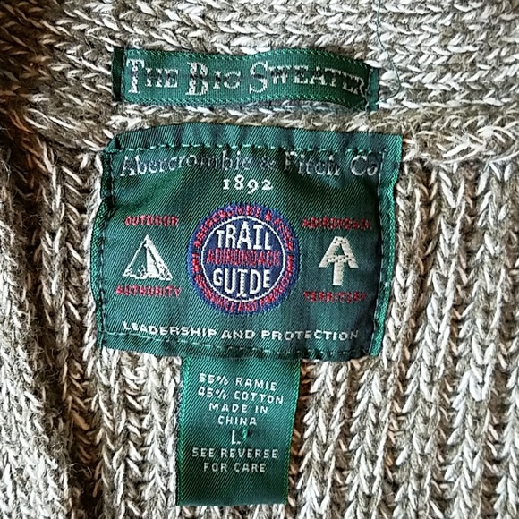 Abercrombie and Fitch The Big Sweater vest - Picture 2 of 7